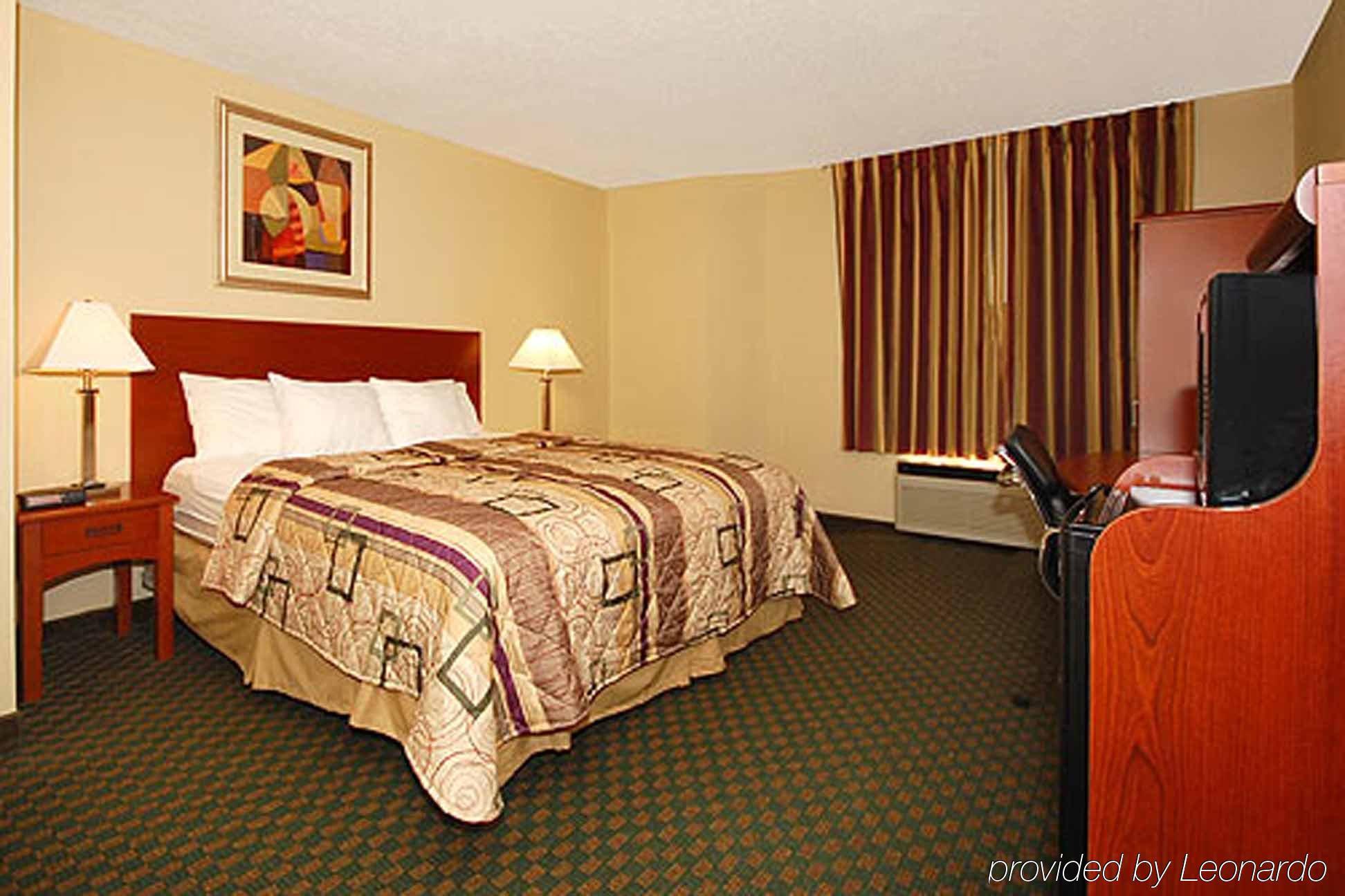 Sleep Inn Near Ft Jackson Колумбия Номер фото